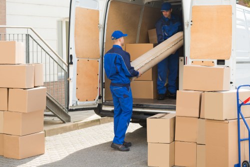 Professional packing services in Waterloo for a smooth residential move
