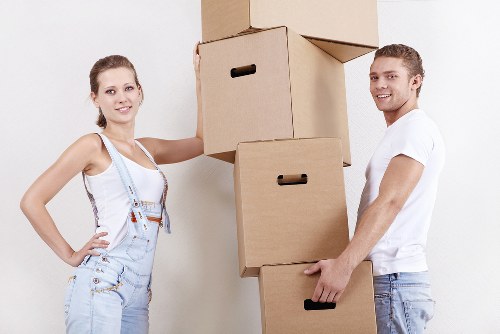 Careful handling of fragile items during Waterloo packing services